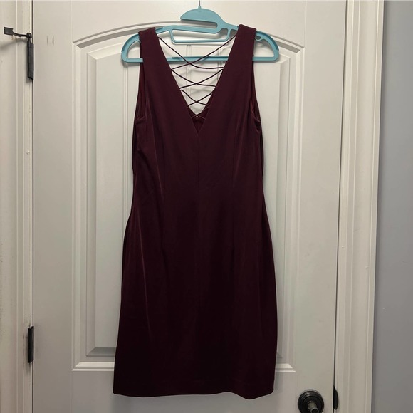 Lauren Ralph Lauren Women’s Sheath Dress Sleeveless V-Neck Cage Back Size 10 Red - Picture 4 of 5